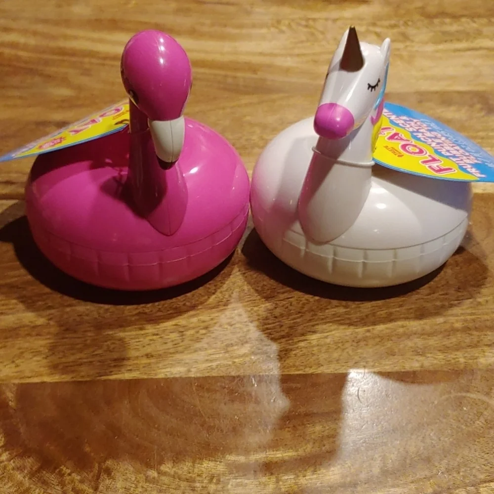 Host PICK Unicorn & Flamingo Scented Bubble Bath with Toy